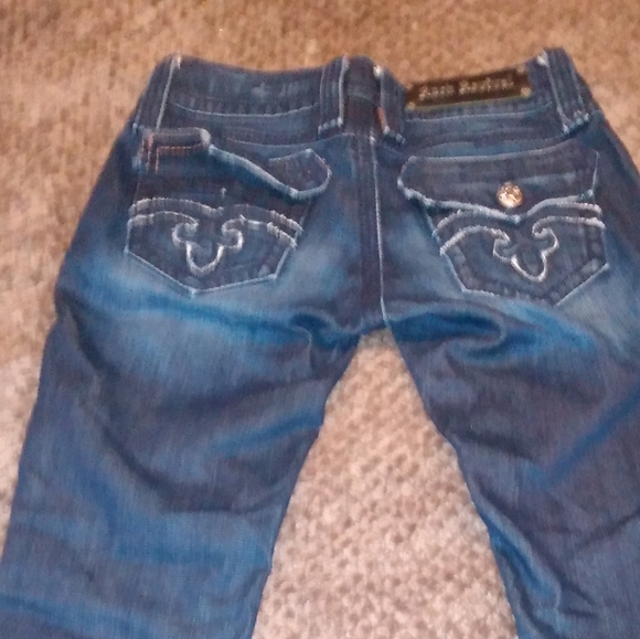 27 rock revival debbie skinny jeans - Picture 3 of 4